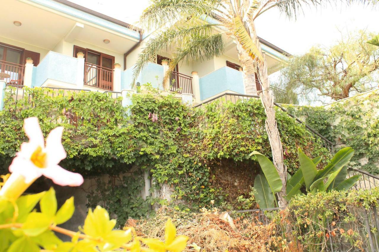 Villa I Minnulareddi Giardini Naxos Exterior foto