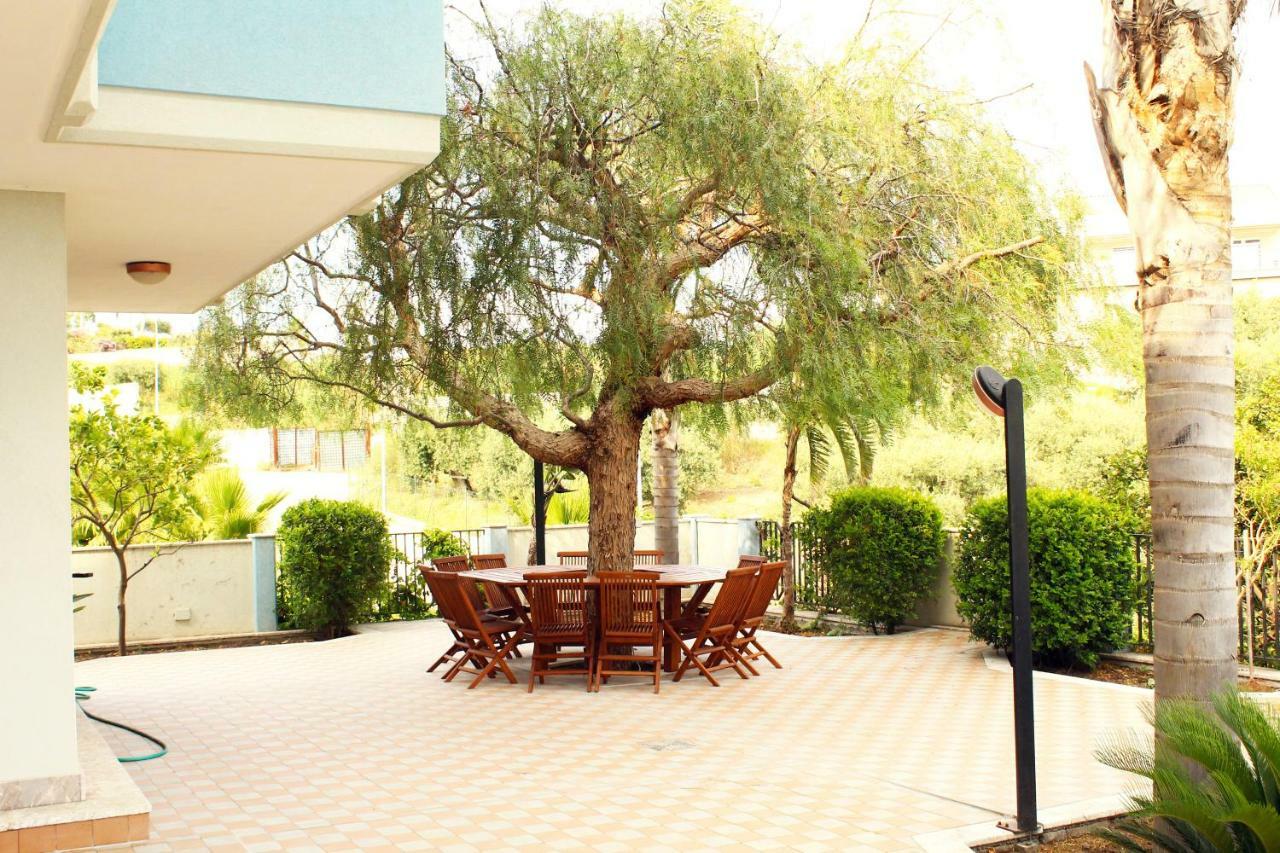 Villa I Minnulareddi Giardini Naxos Exterior foto